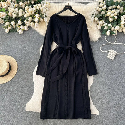Elegant Women's Knitted Dress
